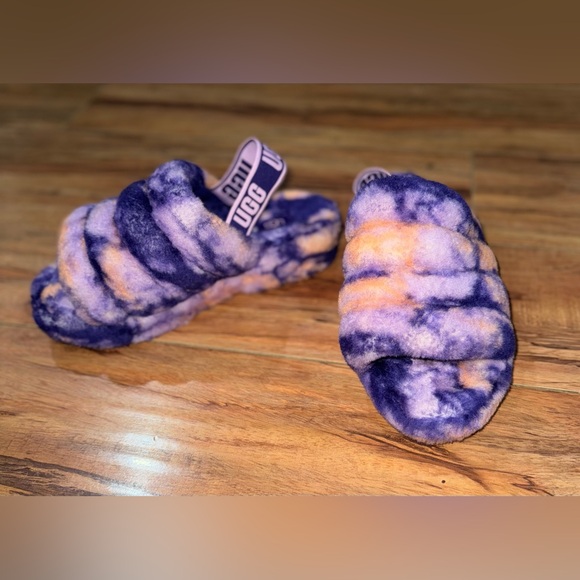 UGG Fluff Yeah Slides - Picture 2 of 5